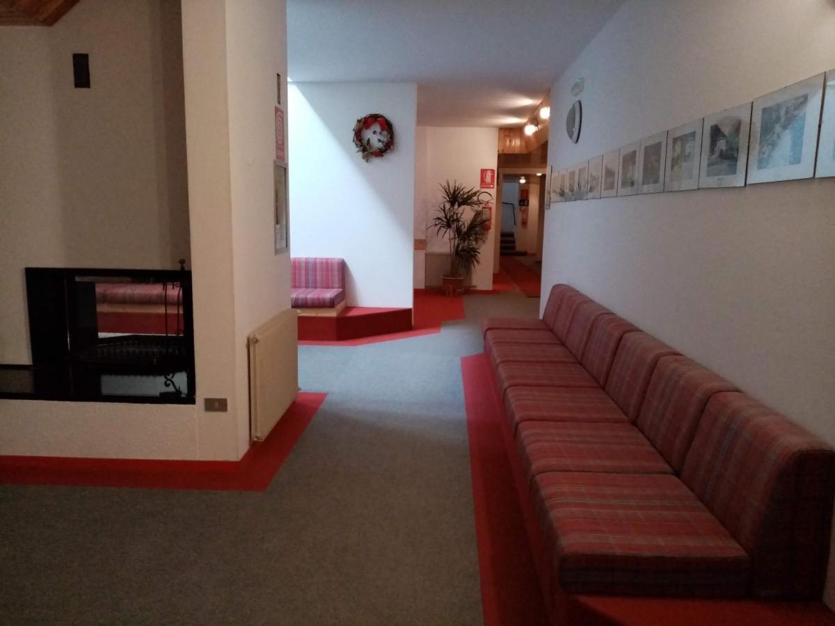 Comodo Alloggio Con Accesso Diretto Alle Piste Santa Caterina Valfurva Kültér fotó